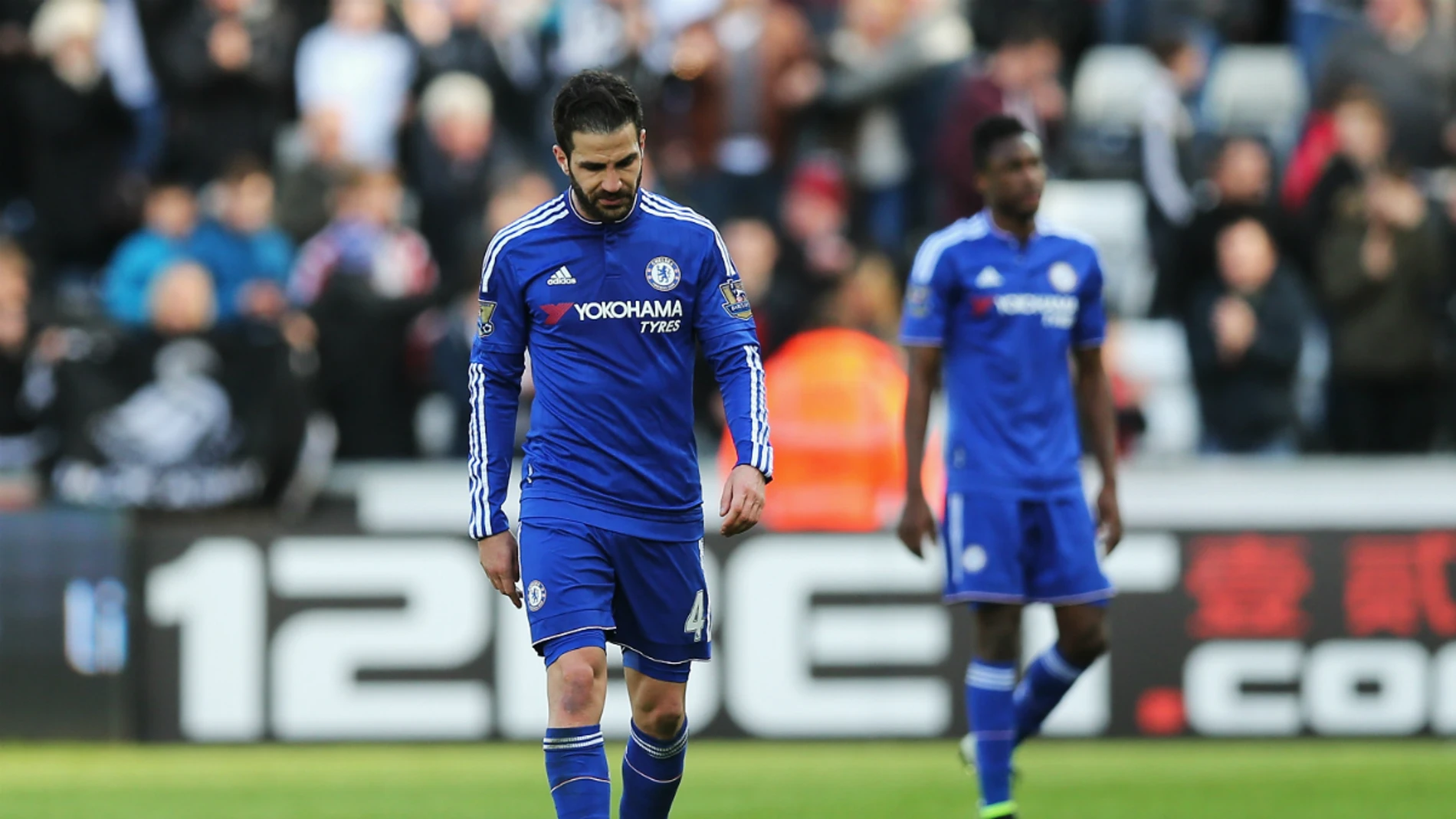 Cesc Fábregas, cabizbajo ante el Swansea Cesc Fábregas, cabizbajo ante el Swansea