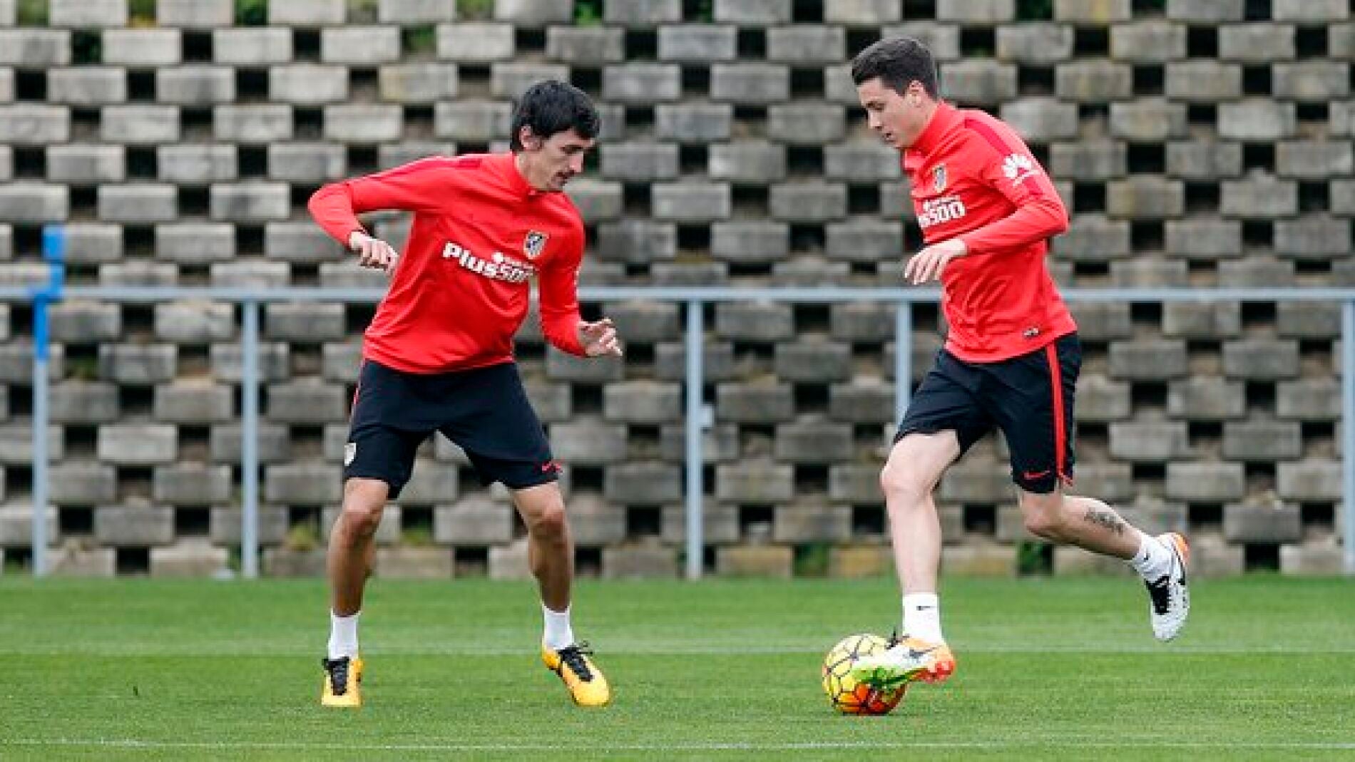 Savic y Gim&eacute;nez se entrenan