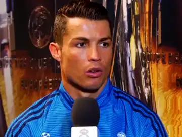 Cristiano Ronaldo habla con la televisión del Real Madrid Cristiano Ronaldo habla con la televisión del Real Madrid