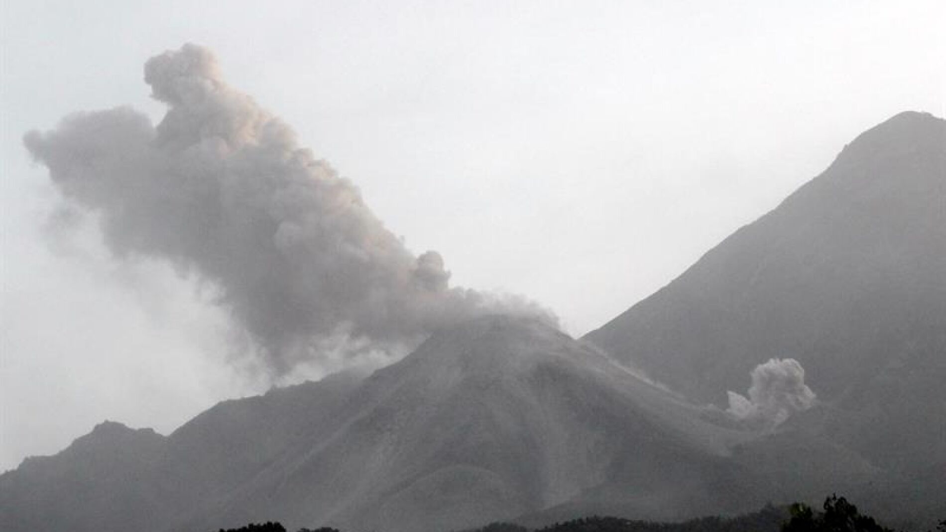 El volc&aacute;n Santiaguito