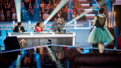 La elegancia de Claudia Rodríguez no le basta para conseguir una plaza de 'Top Dance'