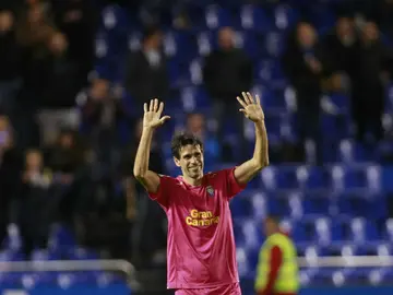 Valerón, ovacionado en su vuelta a Riazor Valerón, ovacionado en su vuelta a Riazor
