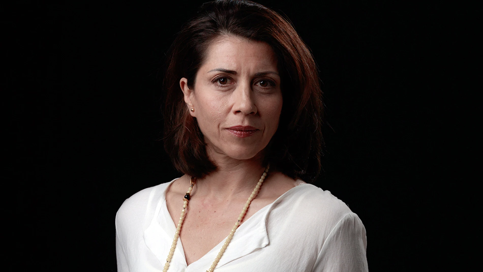 Alicia Borrachero es Olga, mujer del cónsul