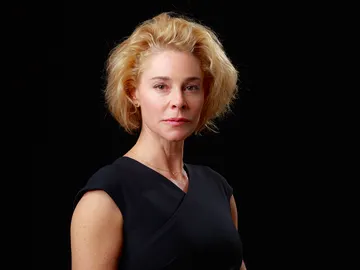 Belén Rueda es Claudia, esposa del embajador Belén Rueda es Claudia, esposa del embajador