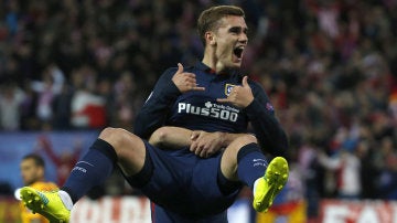 Griezmann celebra su gol contra el Barcelona