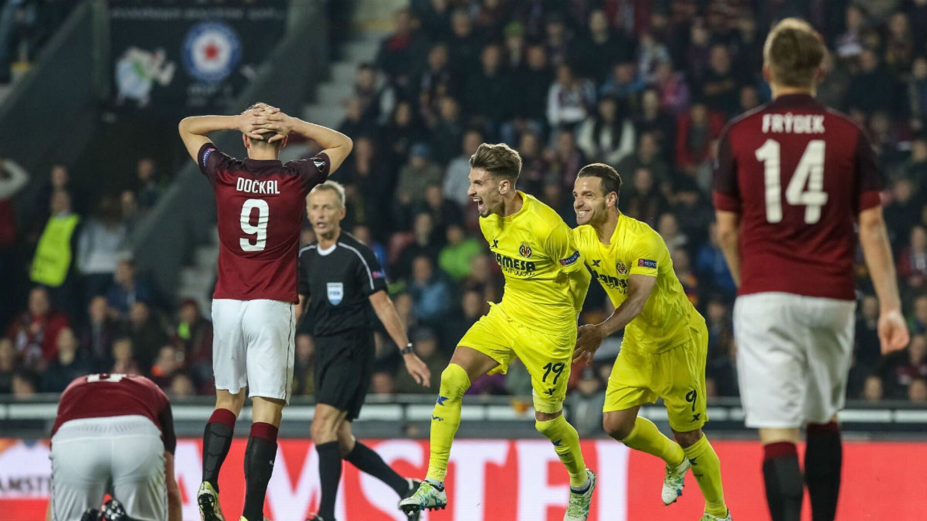 El Villarreal pasa a las semis de la Europa League
