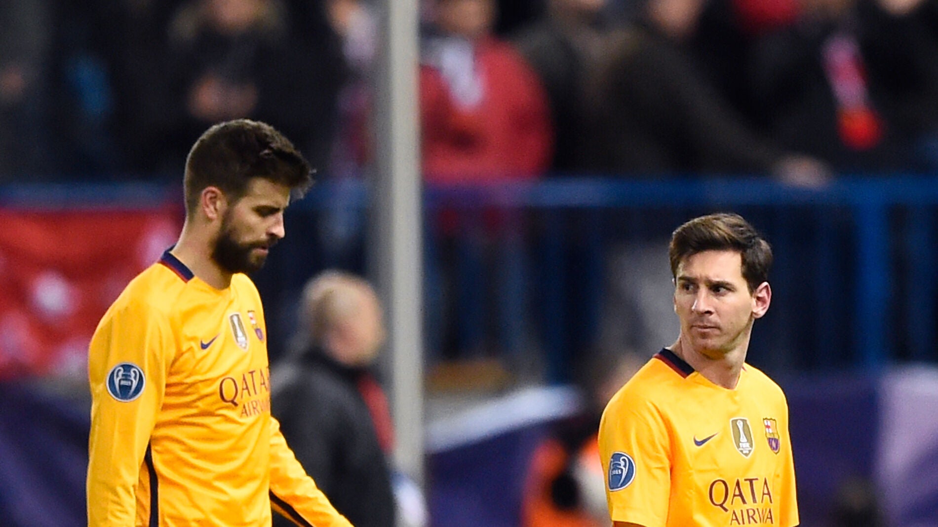 Piqu&eacute;, junto a Messi tras caer eliminados