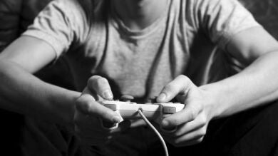 Los videojuegos mejoran la inteligencia de los niños mientras que las redes sociales la perjudican