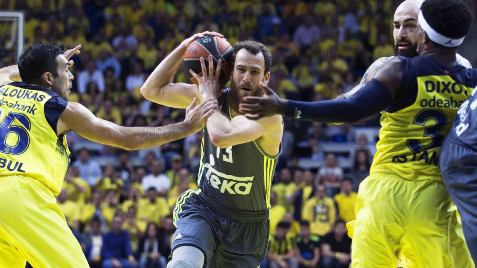 Sergio Rodr&iacute;guez, el mejor en la derrota del Madrid ante el Fenerbah&ccedil;e
