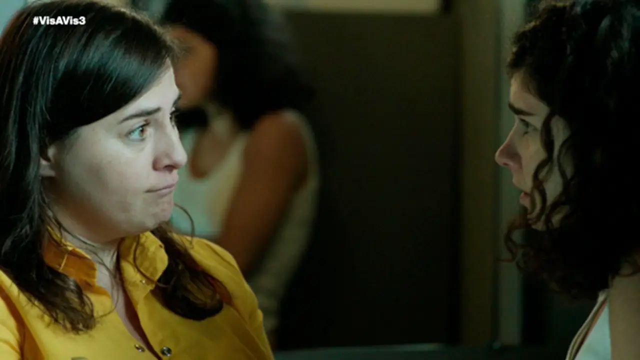 Anabel extorsiona a Bambi