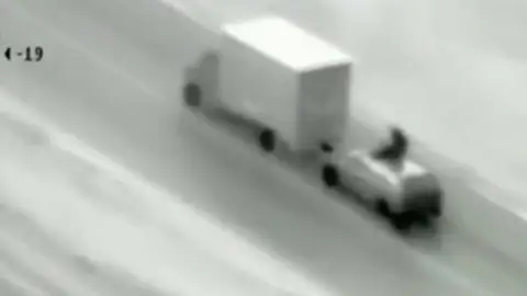 00272 00272
