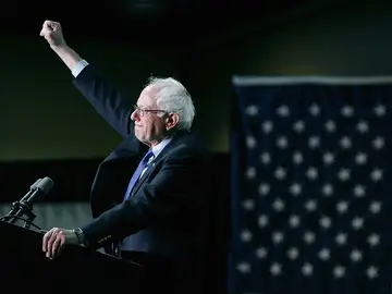 Bernie Sanders en un mitin Bernie Sanders en un mitin