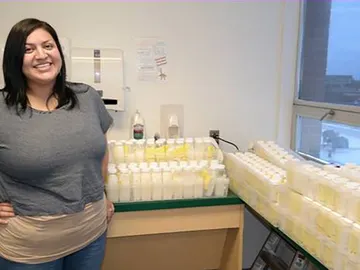 Mikah Duncan, la madre que ha donado 15,5 litros de leche Mikah Duncan, la madre que ha donado 15,5 litros de leche