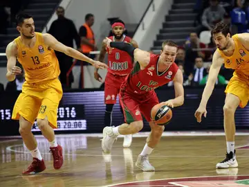 Tomic y Satoransky brillaron en la victoria del Barça Tomic y Satoransky brillaron en la victoria del Barça