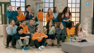 Los dieciséis concursantes convivirán en la academia y competirán en directo en 'Top Dance'