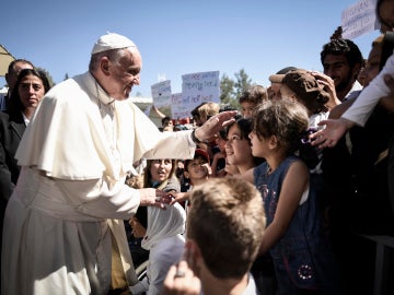 El Papa Francisco visita la isla griega de Lesbos
