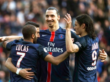 El PSG celebra los goles del equipo El PSG celebra los goles del equipo