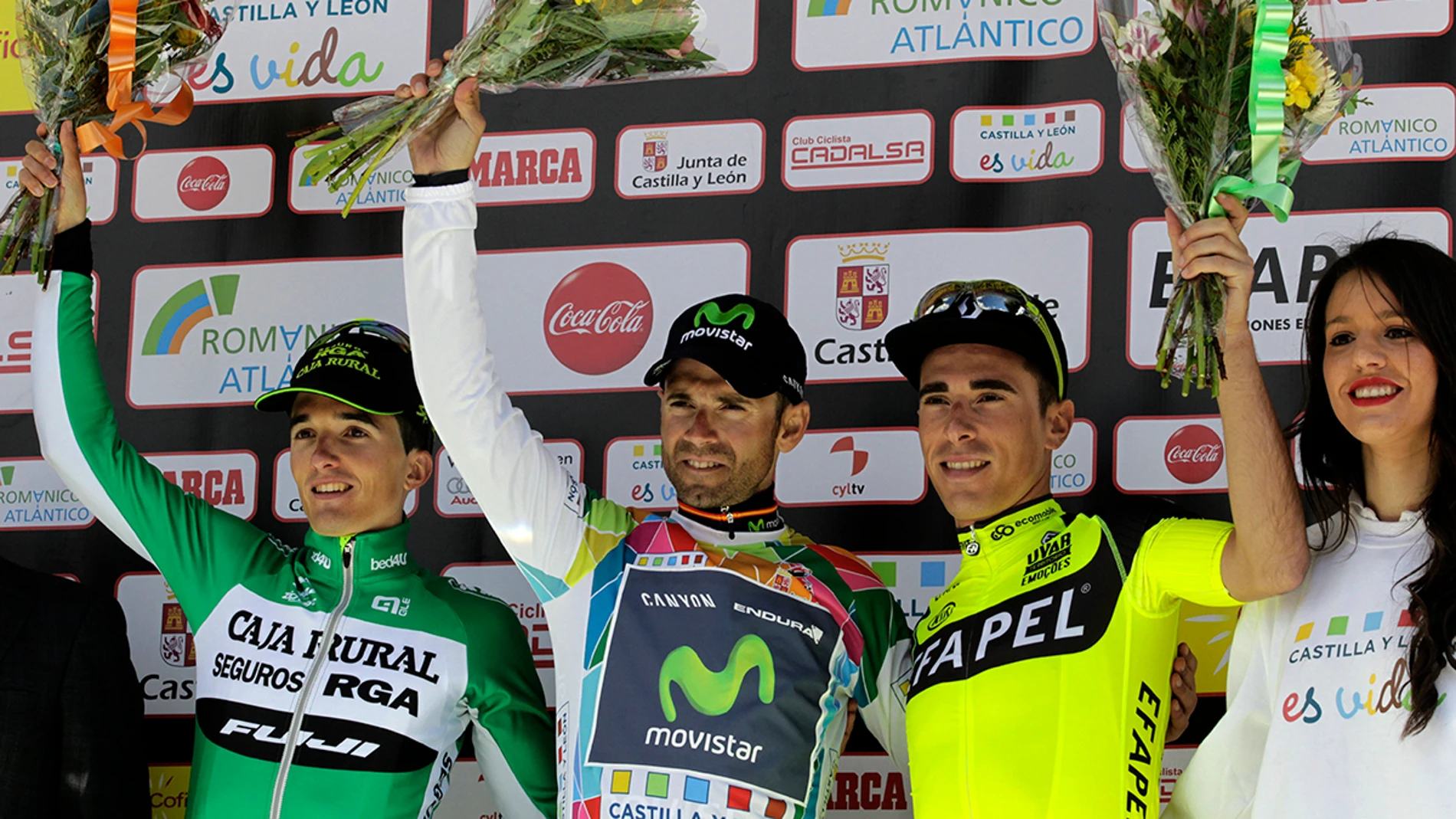 El ciclista del Movistar Team Alejandro Valverde junto a Joni Silva Brandao El ciclista del Movistar Team Alejandro Valverde junto a Joni Silva Brandao