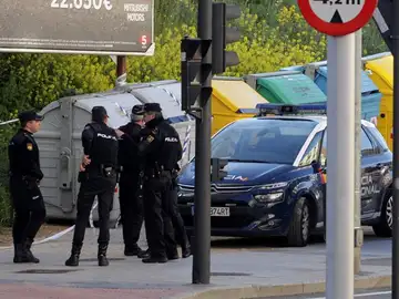 La Policía Nacional durante la búsqueda La Policía Nacional durante la búsqueda