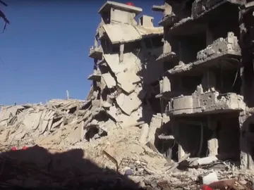 Edificio en ruinas en la ciudad siria de Daraya Edificio en ruinas en la ciudad siria de Daraya
