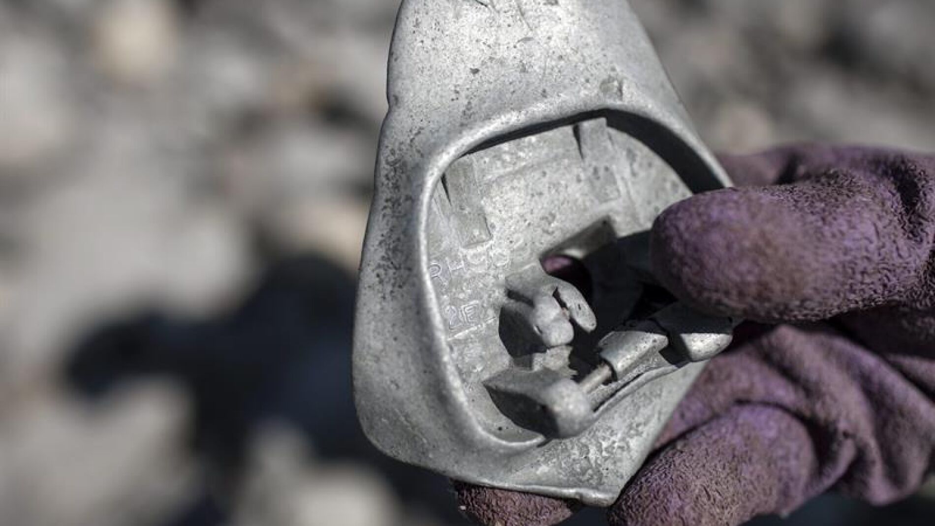 Una pieza hallada en Isla Reuni&oacute;n que podr&iacute;a pertenecer al MH370