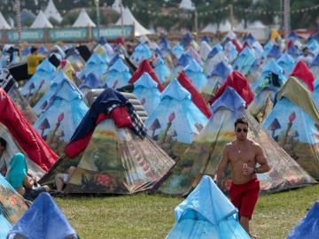 Festivales de electrónica más importante del mundo prohibirán el uso de mochilas