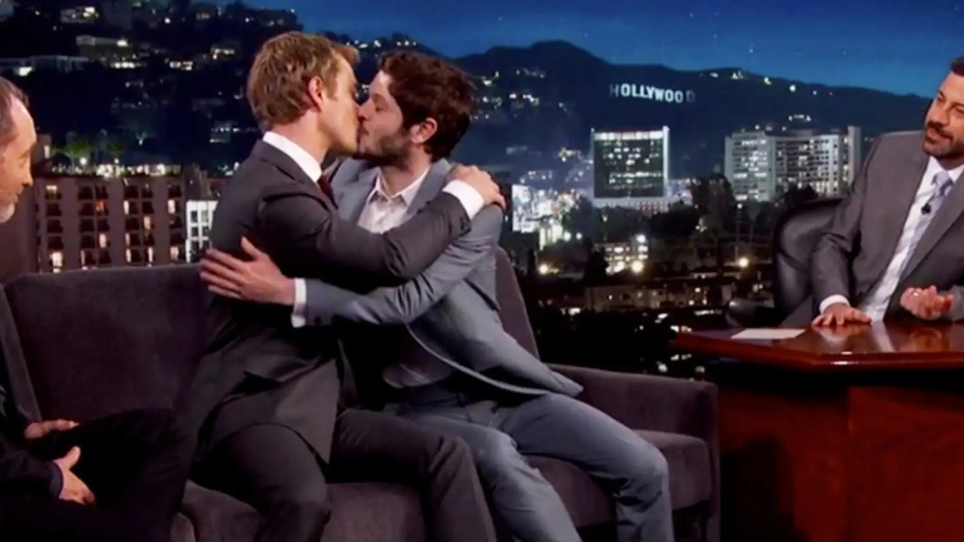 Theon y Ramsay sellan la paz en 'Jimmy Kimmel Live'