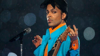 Prince, un icono de la moda que nunca vio combinaciones imposibles en sus estilismos