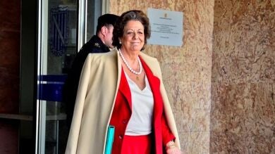 Rita Barberá abandona el PP pero se aferra a su escaño en el Senado