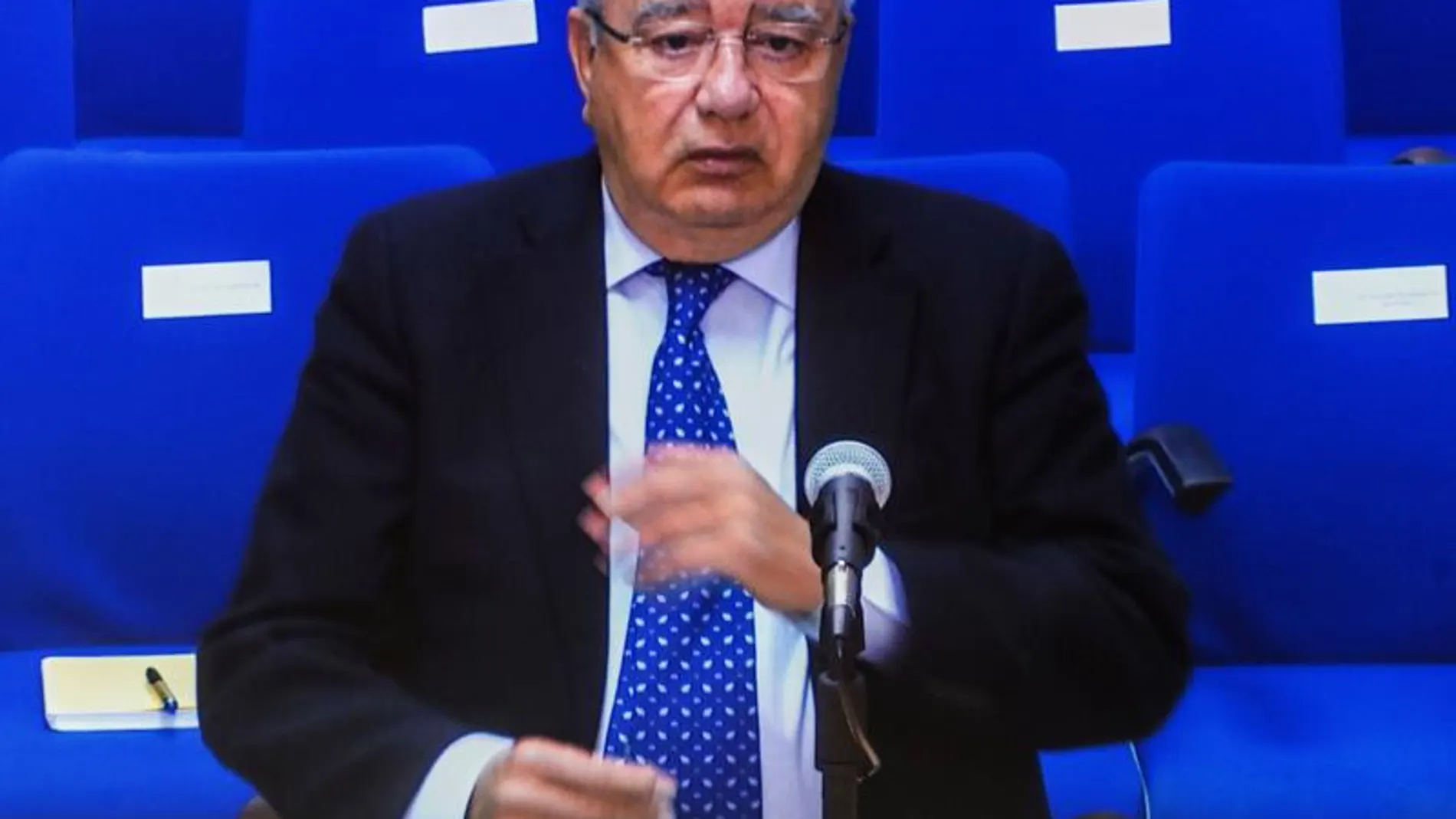 Declaración como testigo el expresidente del Valencia C.F. Francisco Roig Declaración como testigo el expresidente del Valencia C.F. Francisco Roig