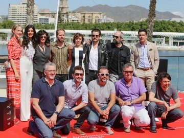El equipo de 'Toro' posa en el Festival de Málaga