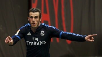 Gareth Bale celebra su gol en Vallecas