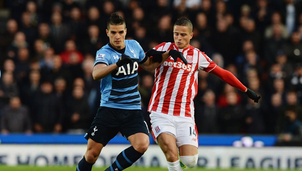 Ibrahim Afellay durante el cotejo ante el Tottenham