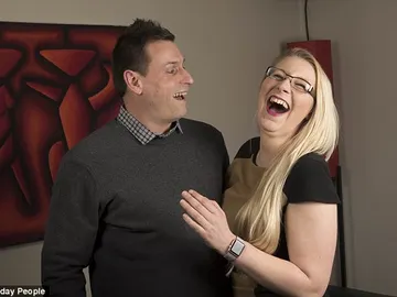 Sami Walton junto a su novio Sami Walton junto a su novio