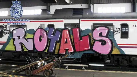 Foto de la firma de uno de los grupos de grafiteros implicados Foto de la firma de uno de los grupos de grafiteros implicados