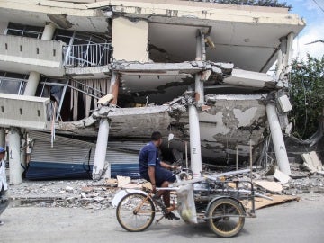 Una vivienda destruida por el terremoto