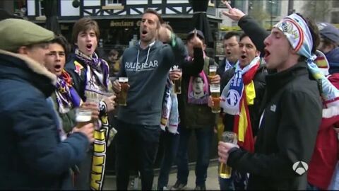 Aficionados del Madrid en Manchester