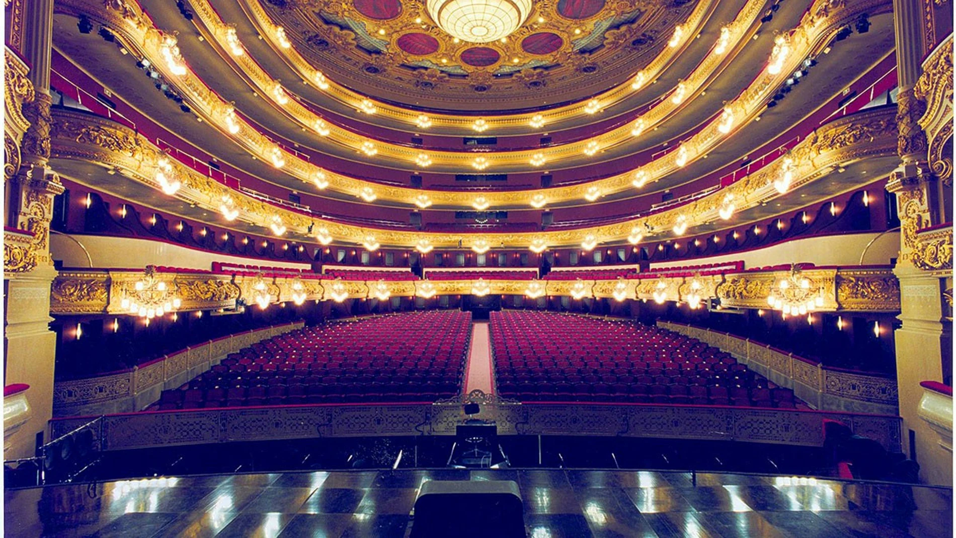 Interior del Teatro del Liceo de Barcelona Interior del Teatro del Liceo de Barcelona