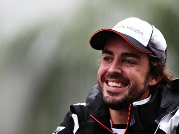 Fernando Alonso, sonriente durante el GP de Rusia
