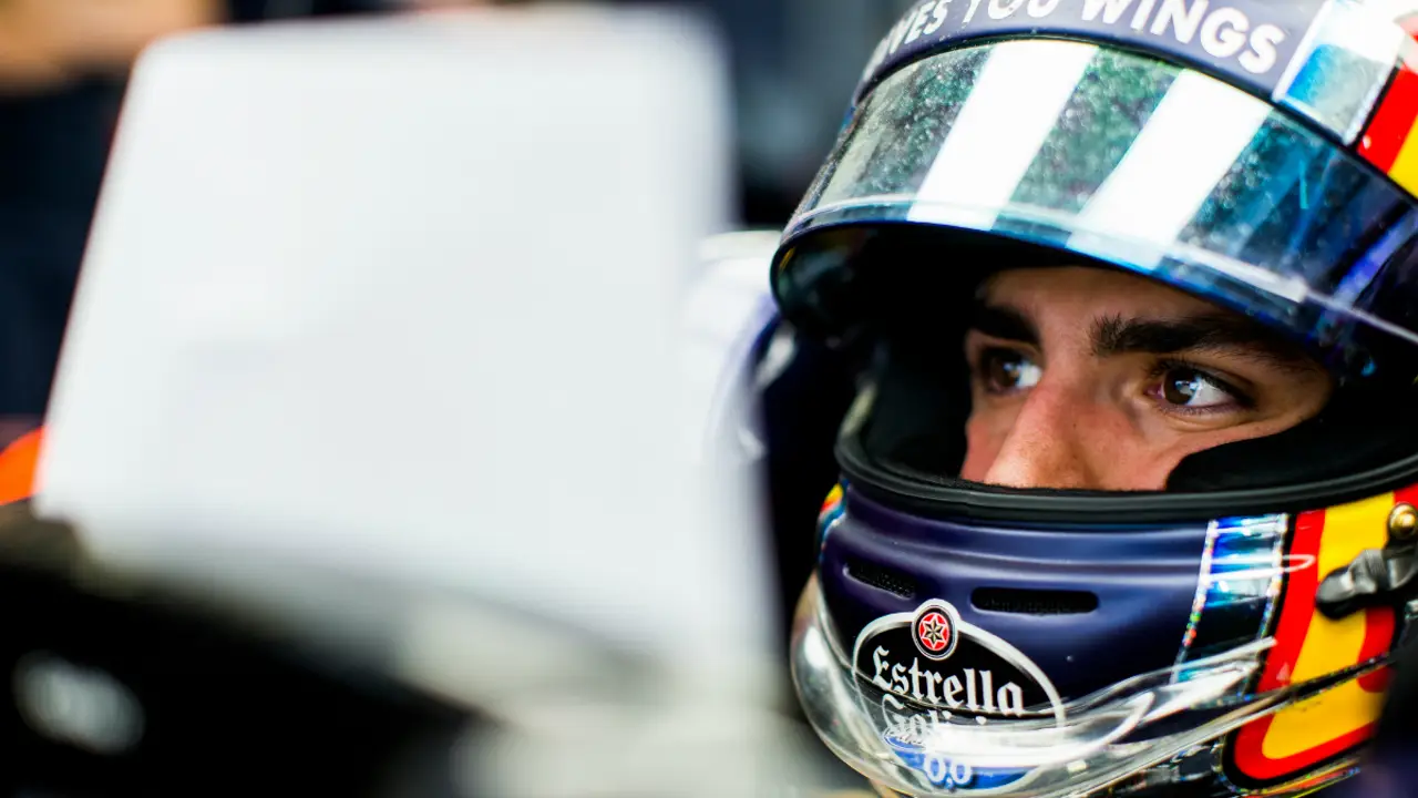 Sainz luce su casco