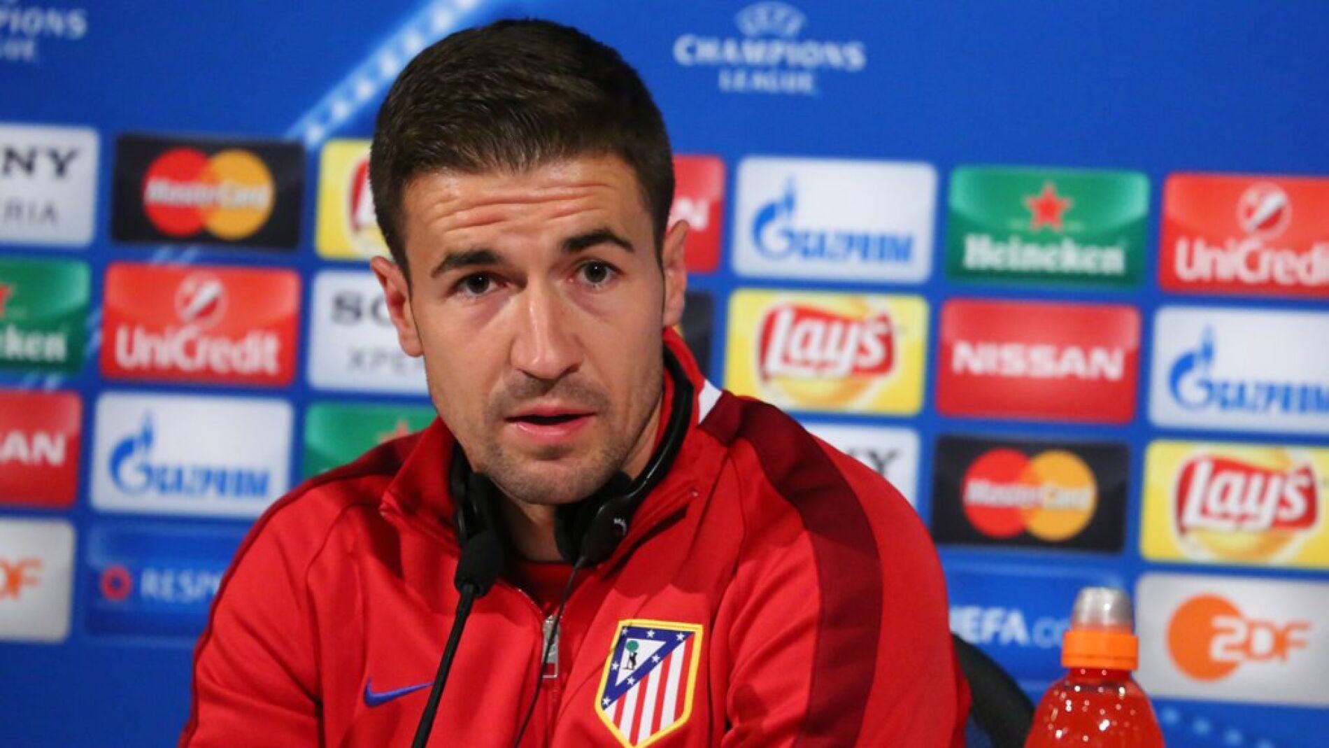 Gabi atiende a los medios en rueda de prensa