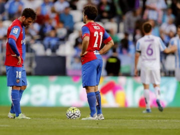 Rossi se lamenta de un gol del Málaga en La Rosaleda