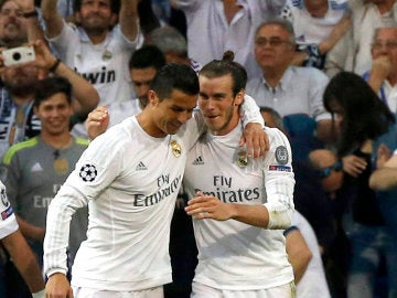 Cristiano y Bale festejando el gol del galés