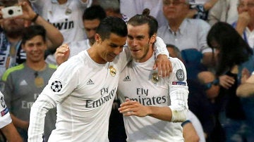 Cristiano y Bale festejando el gol del gal&eacute;s