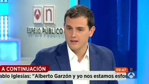 Albert Rivera, durante una entrevista en Espejo Público Albert Rivera, durante una entrevista en Espejo Público