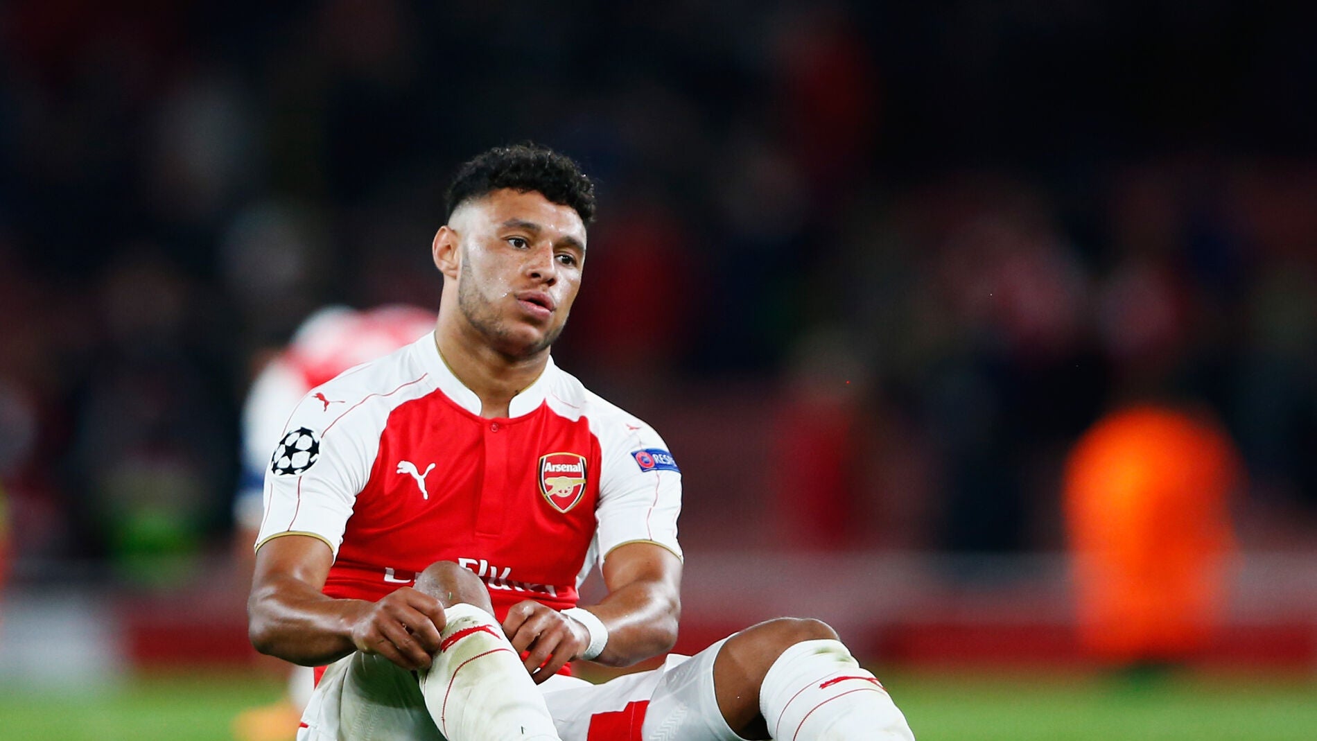 Oxlade-Chamberlain sobre el c&eacute;sped