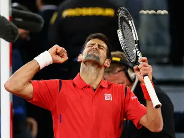 Djokovic celebra su triunfo ante Nishikori Djokovic celebra su triunfo ante Nishikori