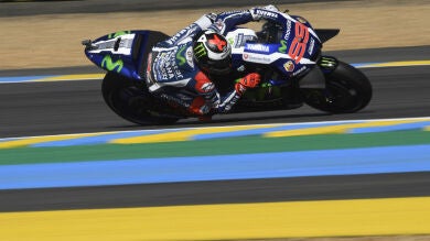 Lorenzo firma con autoridad la pole en Le Mans