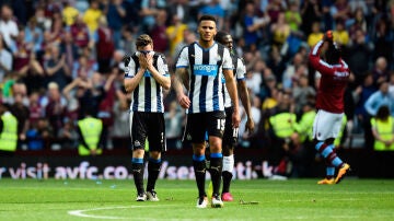 Los jugadores del Newcastle, cabizbajos