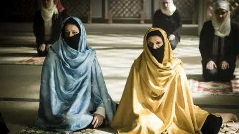 Encarna queda con la madre del Egipcio Encarna queda con la madre del Egipcio